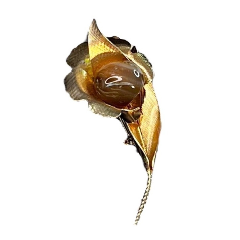 Vintage Gold-tone Flower Brooch Stone Center Classic 1960s